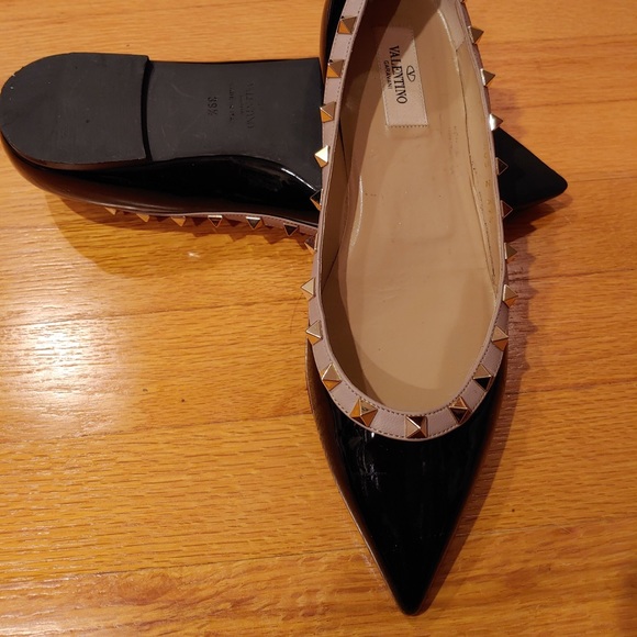 Valentino black patent leather flat rockstud size 39.5 - Picture 2 of 2